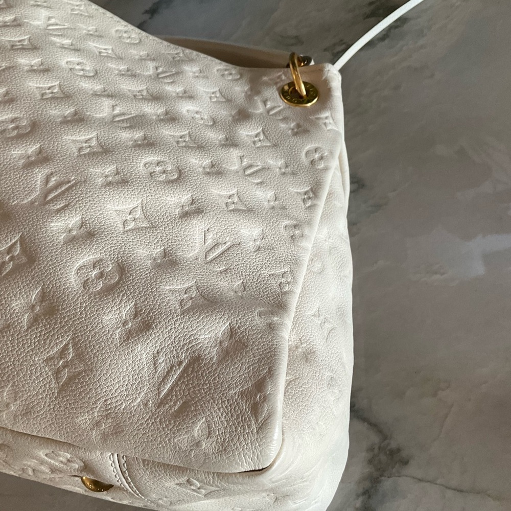SOLD Amazing Louis Vuitton Artsy MM Cream - Picture 9 of 16